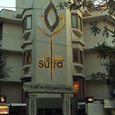 Le Sutra Hotel, Khar, Мумбаи Экстерьер фото