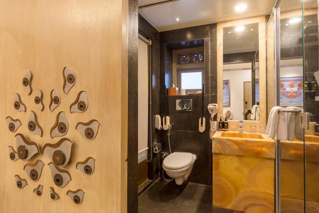 Le Sutra Hotel, Khar, Мумбаи Экстерьер фото