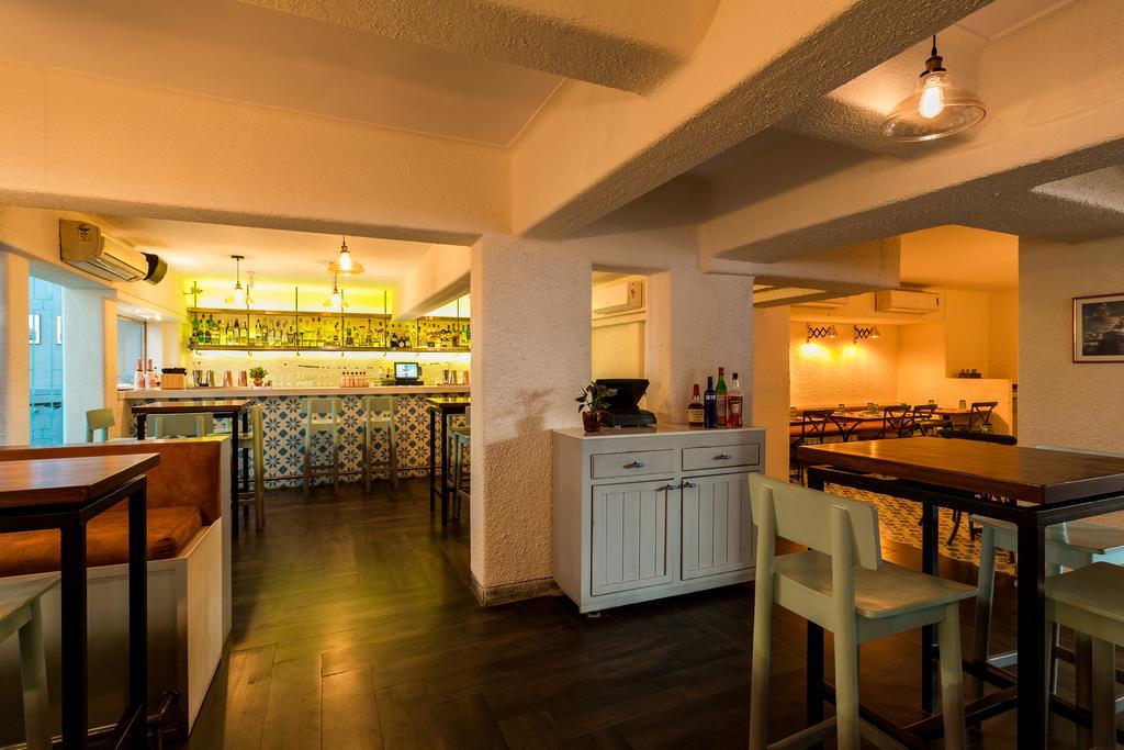 Le Sutra Hotel, Khar, Мумбаи Экстерьер фото