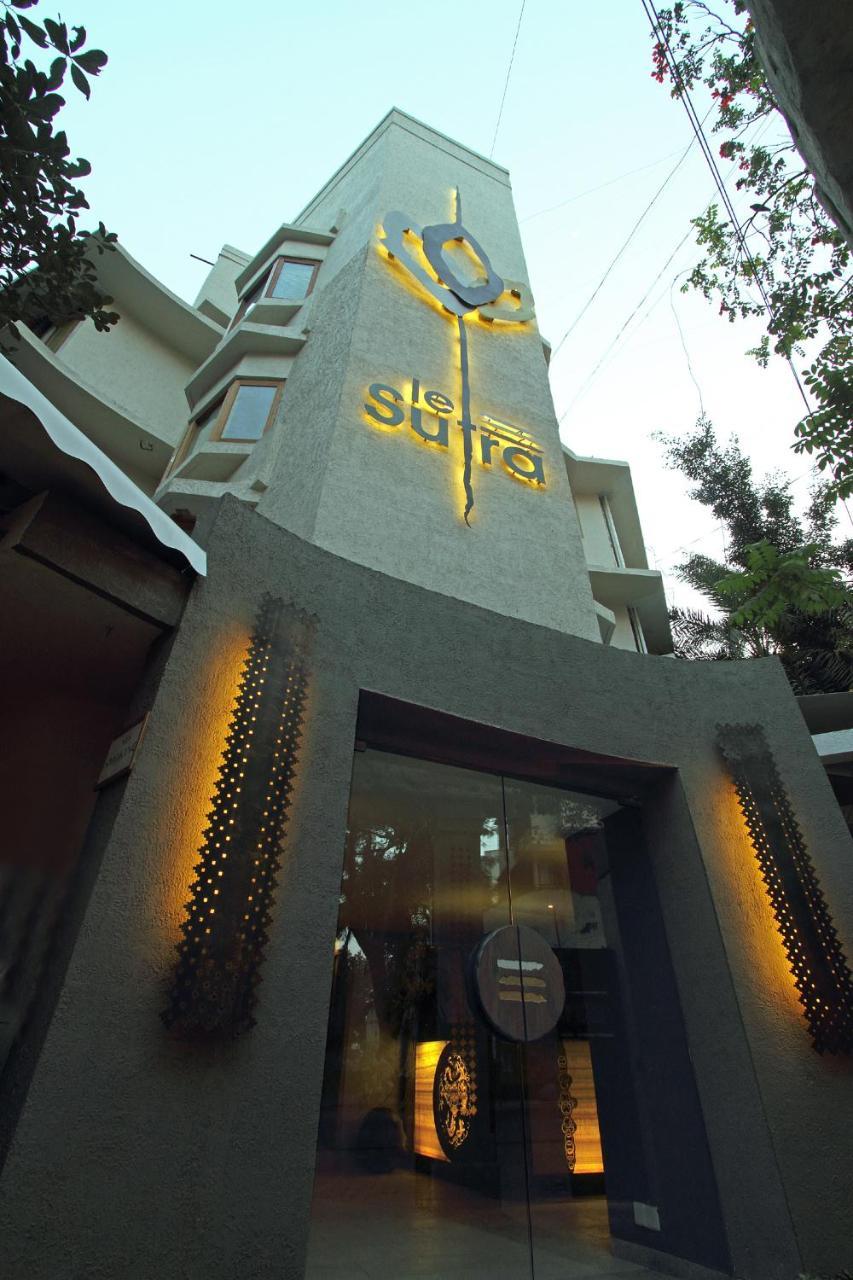 Le Sutra Hotel, Khar, Мумбаи Экстерьер фото